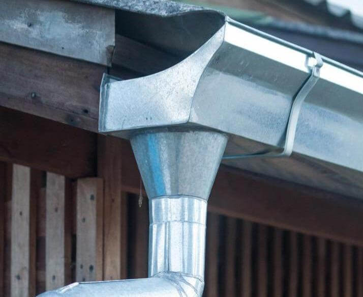 Gouttières zinc